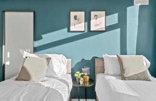 Cosy 3 Bedroom with Free Parking, Garden and Smart TV with Netflix by Yoko Property - Foto 9