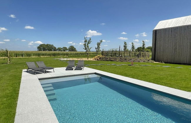 Lodge in Durbuy With Hot Tub & Valley Views - Photo 7