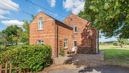 Edlington Hall Cottage - Foto 1