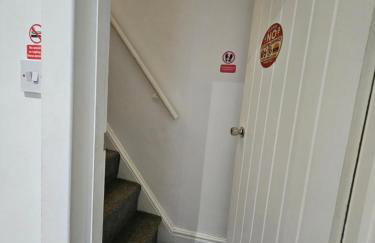 By the Joyous Stays - House with home comforts - Foto 25