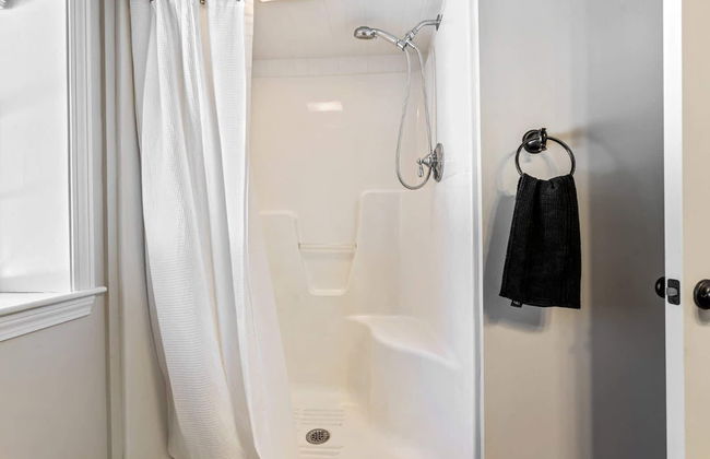 Good Tidings Stay for 8! - Photo 36