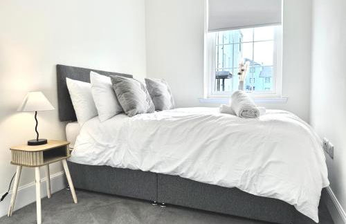 Picturesque Tornagrain Apartment 2bed Free Parking WiFi - Near Inverness Airport - Photo 16