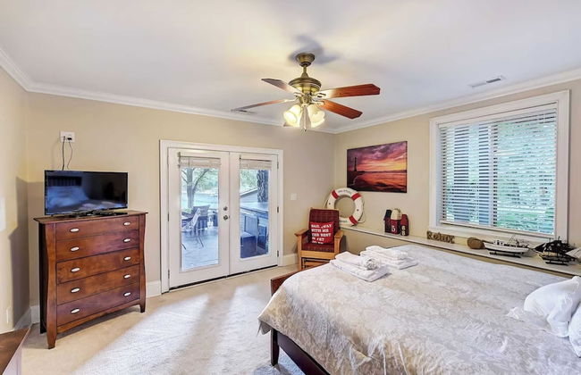 Family Lake House Retreat by Avantstay Sleeps 28 - Foto 43