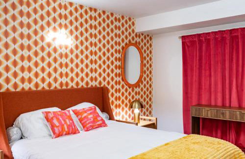 Stylish House with Hot Tub, Fire Pit Pool table near Denver - Photo 26