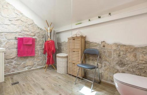 Awesome Home In Ploce With Jacuzzi - Foto 33