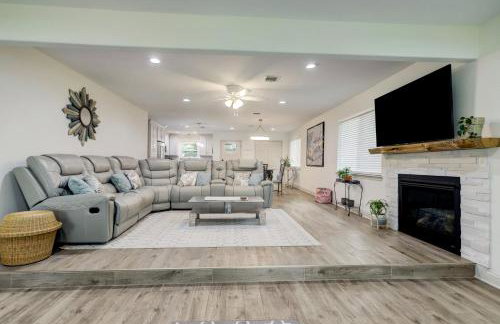 Kingwood Cottage - 10 mins from IAH - Lake Front - Foto 14