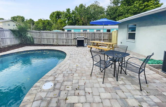 Wanna Go Back 3 Bedroom Home by RedAwning - Foto 21