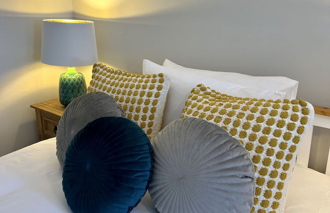 BookedUK - Lovely 2BR Flat in Hoddesdon - Foto 9