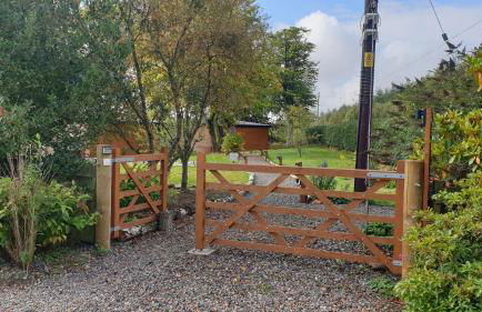 The Cabins at Redroofs - Photo 21