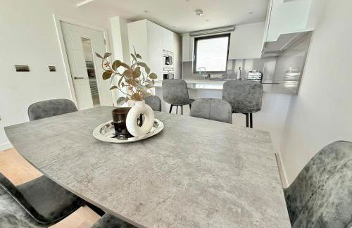 The Lookout-Sea Views-Balcony-Free parking - Foto 7