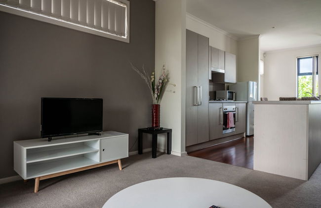 Tasha's Apartments on Kerry - Photo 7