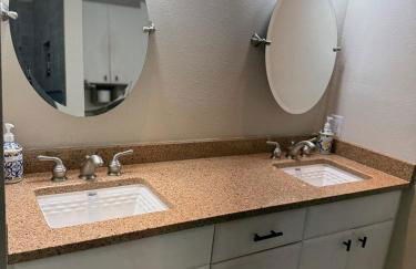 Heated Pool, Hot Tub, Fire Pit, Games, RV and Boat Parking - Foto 16