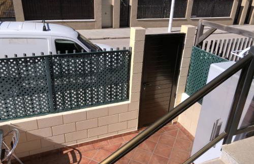 Apartamento junto al mar Los Marineros con acceso independiente por terraza - Photo 30