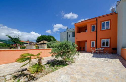 Holiday house with swimming pool Iva - Foto 6