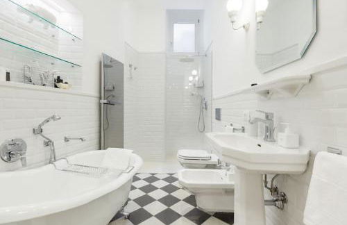 New Design Apartment - Photo 7