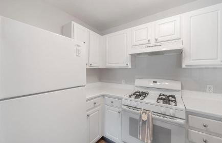 Landing Modern 1BD Tennis Court Clubhouse - Foto 7