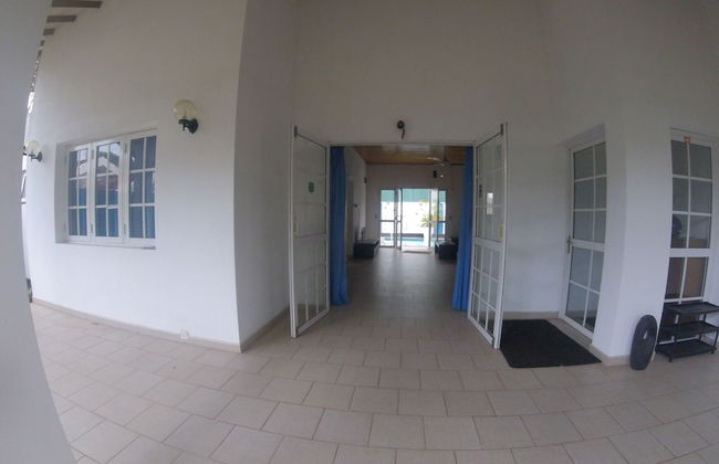 Tripper's Private Villa - Photo 18