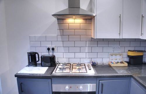 Sleeps 18 Lovely Mcr Home by City SuperHost - Foto 6
