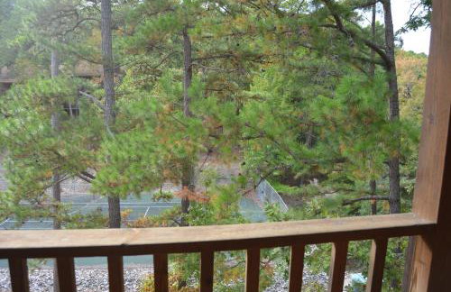 37DPD - Forest view, log-sided two bedroom, two bath condo on Lake Ouachita - Photo 12