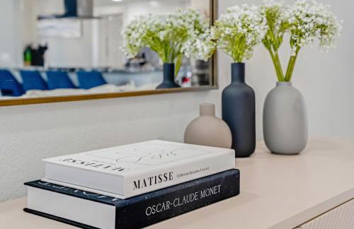 Luxe by Jenn - 3BR Retreat with Heated Pool - Photo 9