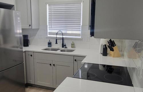 Cozy Cottage near USU - Photo 2