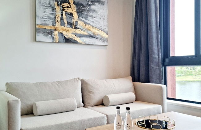 Bridgewater by Smart City Stays - Photo 9