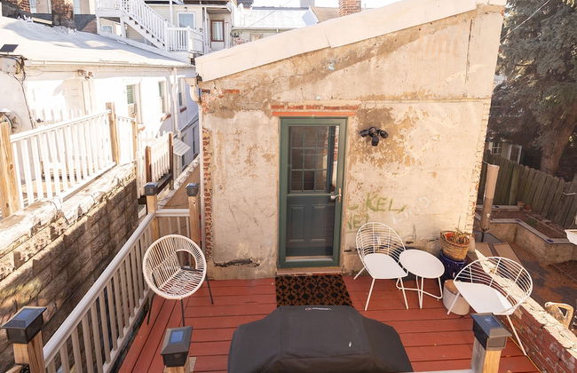 Wyatt's Saloon Guest House 2 - Photo 30