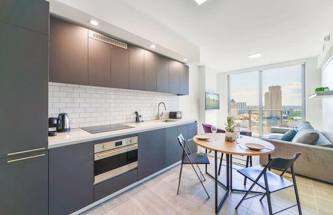 Amazing Apartments with city Views - Photo 40