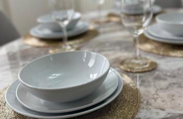 Spacious 3 Bed House Perfect for Contractors & Families with free Wi-fi and Parking - Foto 19