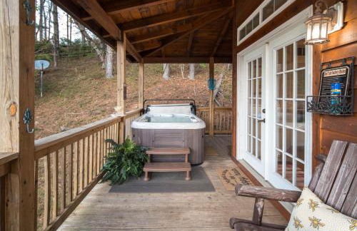 Mountain Retreat with Hot Tub, Game Room and Views - Foto 68