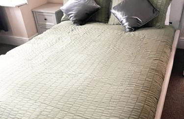 Spacious & Comfortable 4BR Retreat Sleeps 7, Perfect for Families & Professionals, Clark Property Estates - Foto 5