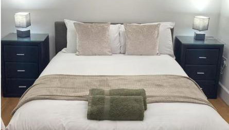Stunning Studio2, Banstead with free off st parking - Foto 1
