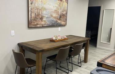 HomeSuite Cabin near Choctaw Casino Fun - Foto 24