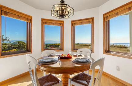 Seacliff Haven by AvantStay Waterfront Luxury Stunning Views Hot Tub Game Room - Foto 11