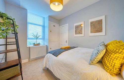 3-Bed Flat Free Parking 10 Mins to City Centre - Foto 25