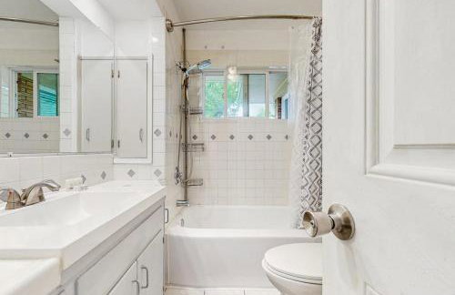 Historic SW Portland Sanctuary - Photo 15