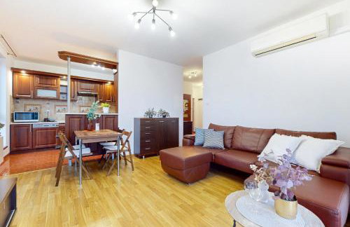 Pineapple Apartment Ochota 3 Rooms, AC, Parking - Photo 2