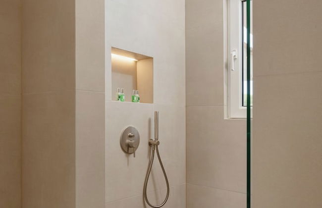 Athenian Riviera Coastal Charm Villa - Photo 31