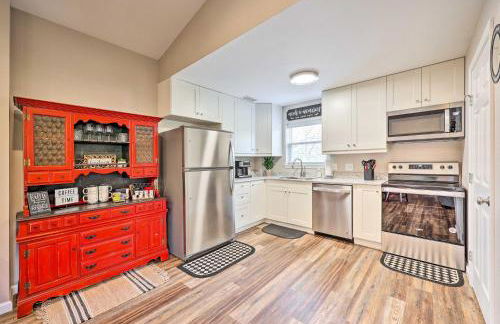 Eureka Springs Area Home with Porch, Grill! - Photo 2