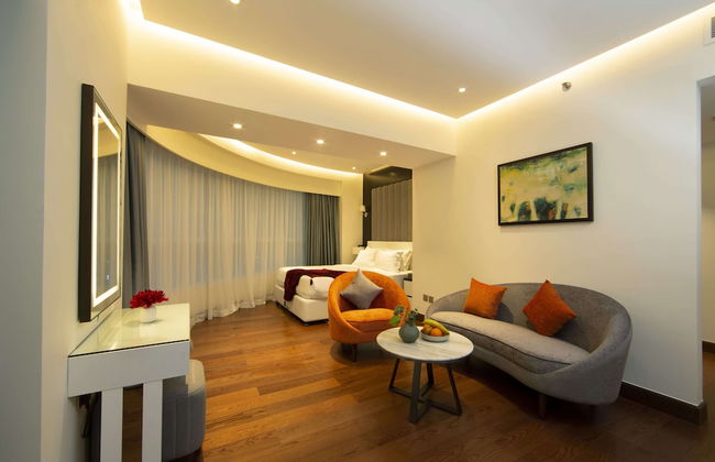 Number One Tower Suites - Photo 26