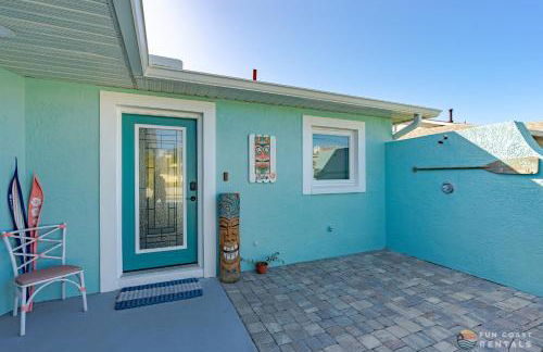 Dog Friendly Home wPrivate Fenced Yard, Garage & Fire Pit STEPS to the Beach! - Foto 9