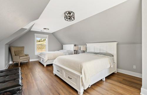 Paso Wine Country Farmhouse with Pool, Spa, Game Room - Foto 17