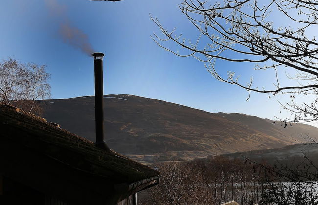 Cosy Modern Nordic Lodge w/ Loch View & Log Burner - Photo 20