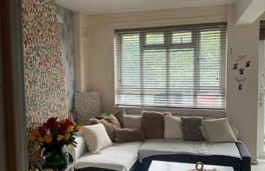 Happy One Bedroom apartment - Photo 1