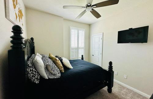 Aggieland Retreat - Photo 24