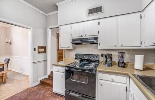 Near the Airport and Graceland Holmesdale Hideout - Foto 32