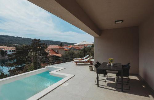 SOL luxury residence near the beach with shared heated pool - Foto 31