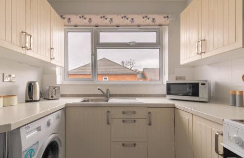 Racecourse Revelation! Free parking - Photo 19