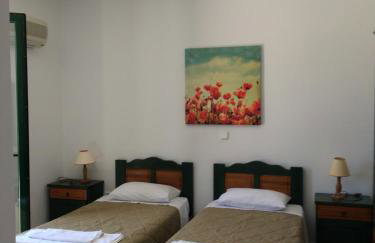 Koukounaries Studios - Foto 39