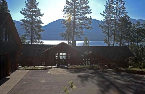 Lakeside Vacation Rental with Stunning Views and Spacious Interior on Flathead Lake, Montana - Foto 10